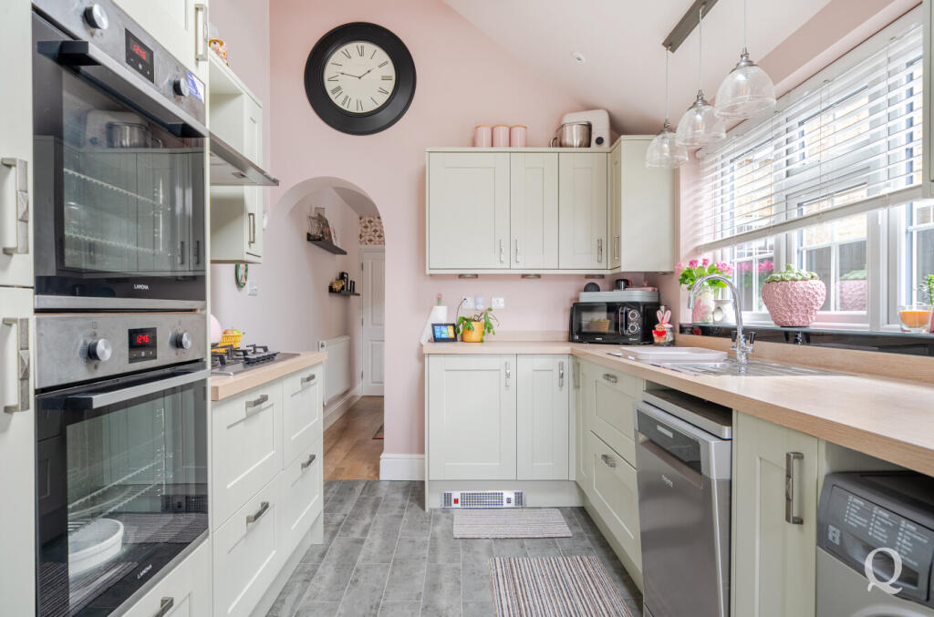 5cda5483-fb5b-438...