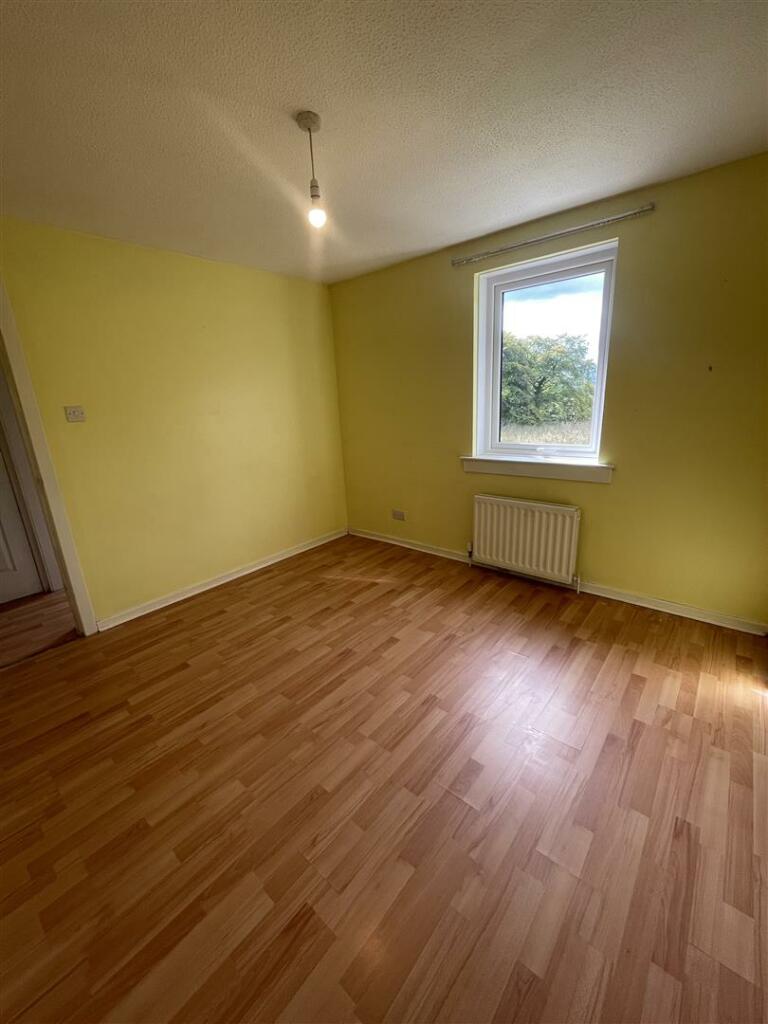9 Powgree Crescent Bedroom3.jpeg