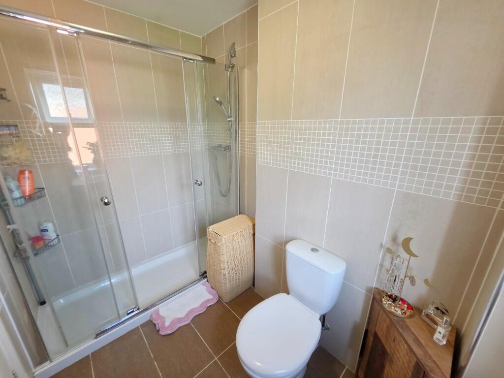 En-suite 2
