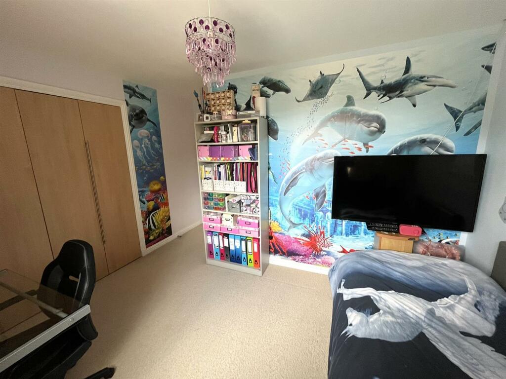 BEDROOM 3