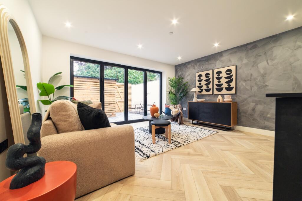 Call 02920 454555 to secure your viewing_11