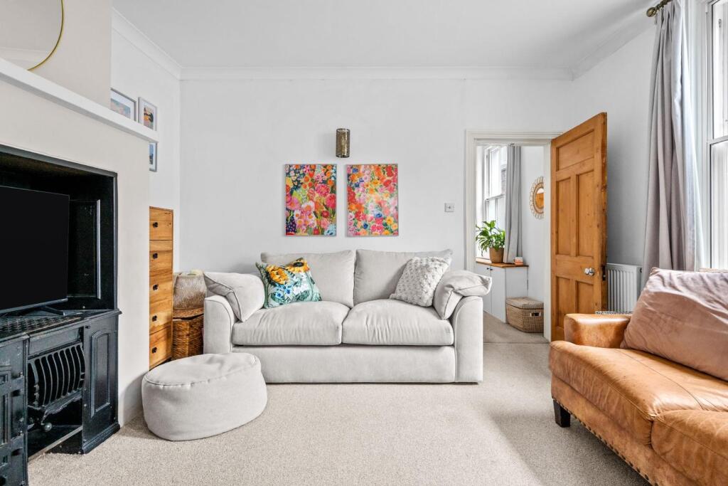 19-web-or-mls-FLAT 1 - 61 WILBURY CRESCENT FINISHE