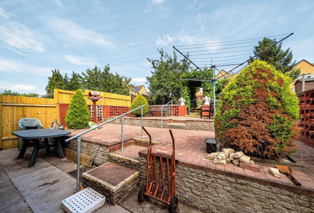 1317354-12-686af3...