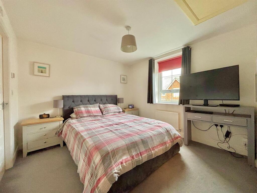 WhatsApp Image 2025-11-27 at 11.05.32_798963bc.jpg