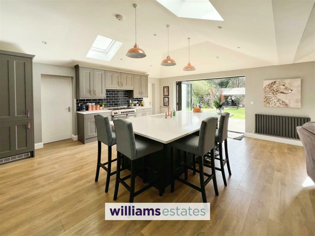 Kitchen/Open Plan Living Area