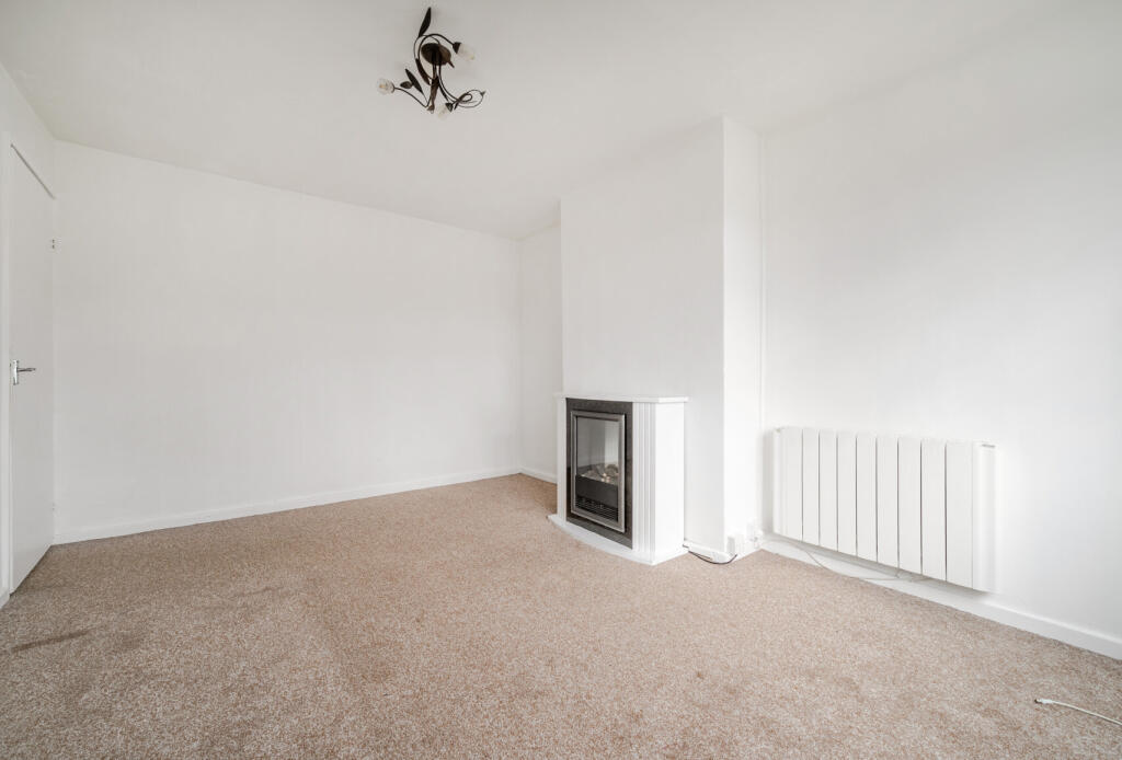 1381053-15-692443...