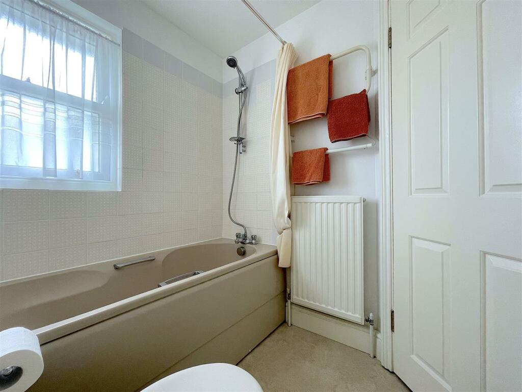 Bathroom One (2).jpeg