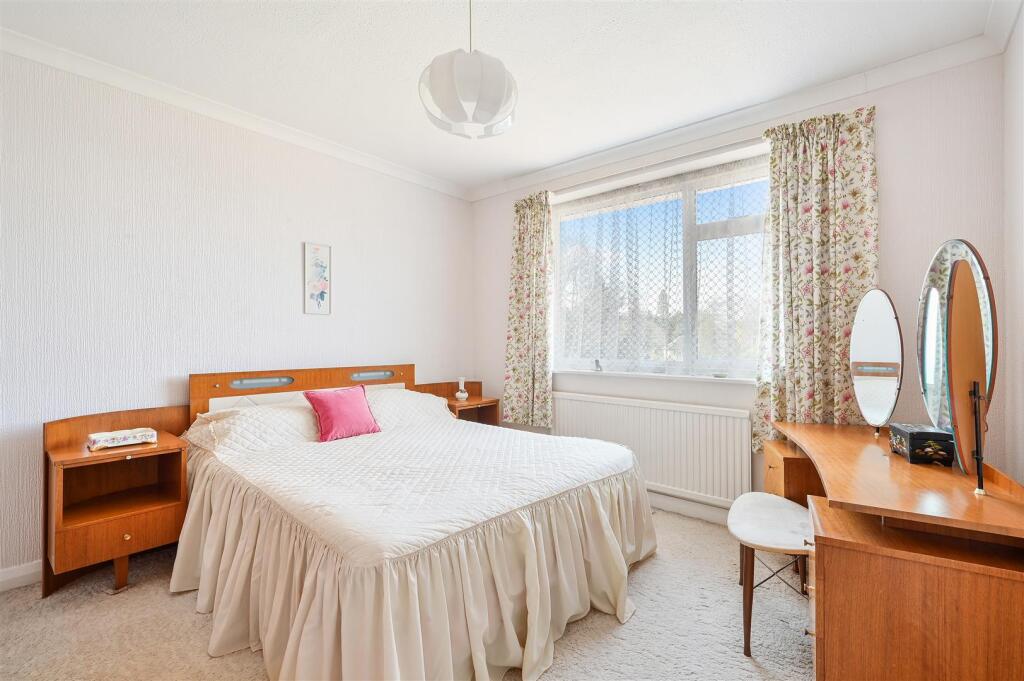 LONGDOWN LANE, 49A (7).jpg