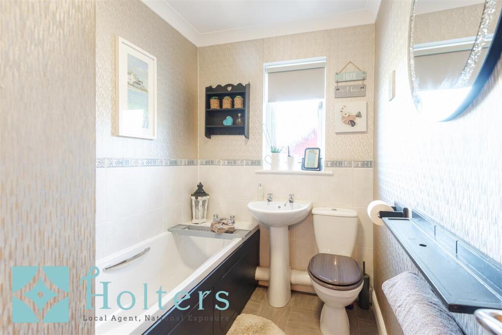 10 Camddwr Rise, Llandrindod Wells-22.jpg