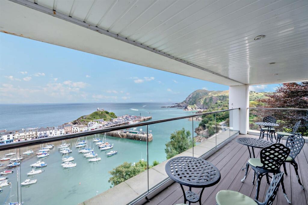 Balcony off Homeowners Lounge