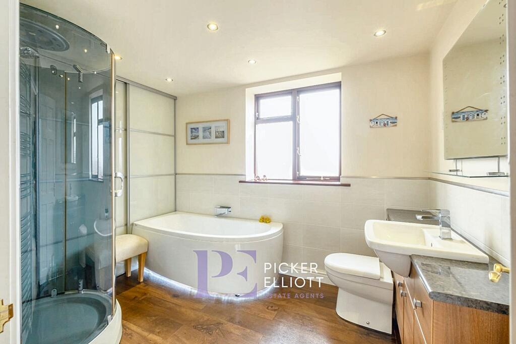 Ensuite