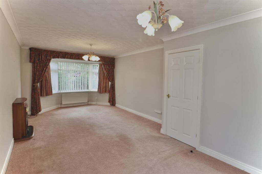 sitting room zoomed out.jpeg