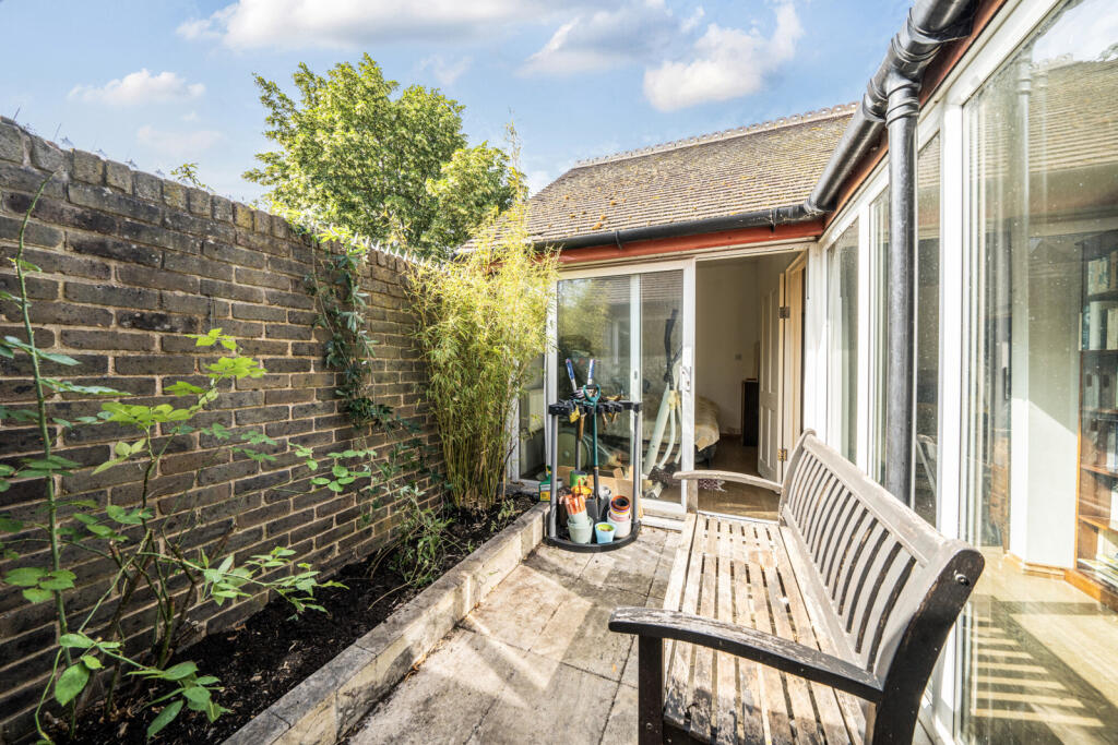 1327809-10-687a24...