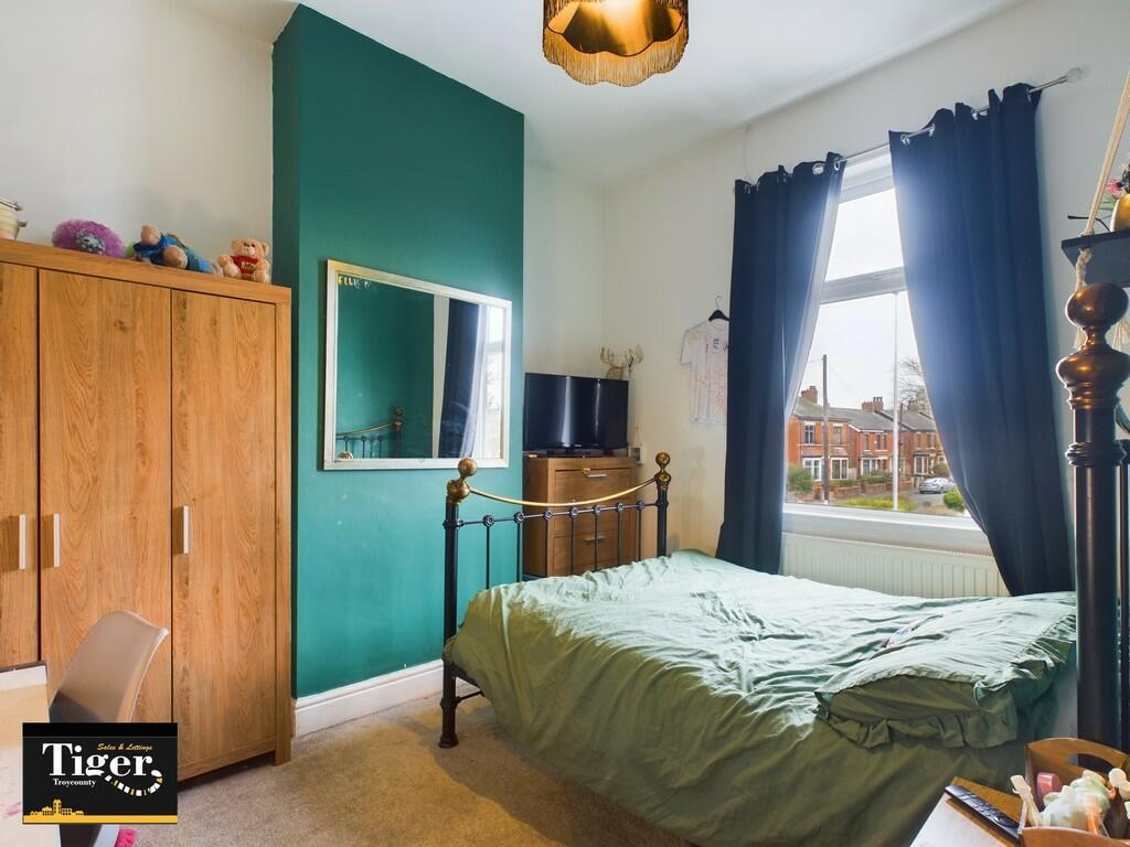 CAM02176G0-PR0176...