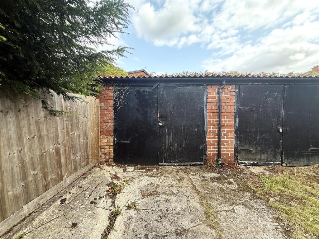 Garage 8 at Palmerston Road - 2.JPG