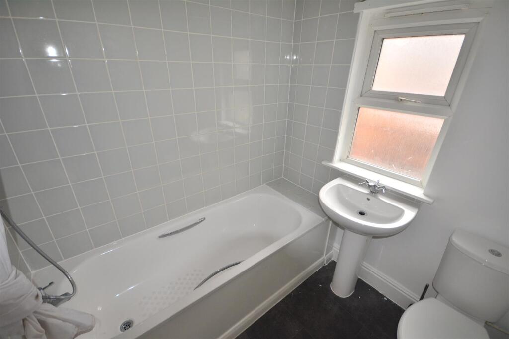 Bathroom.JPG