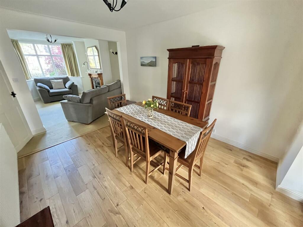 Dining Room.jpg