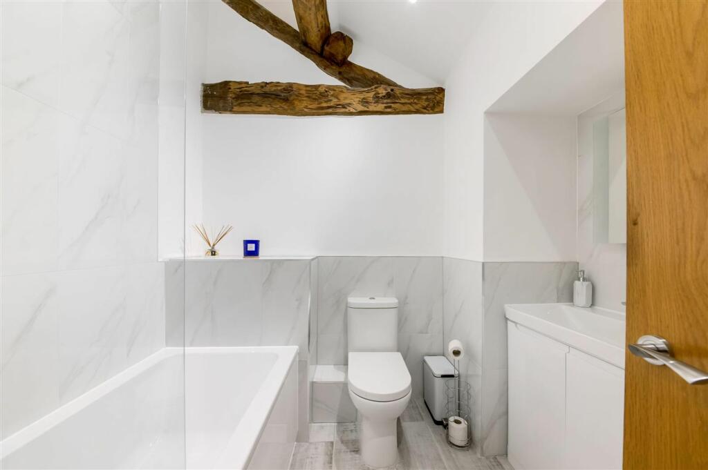 EN-SUITE BEDROOM ONE