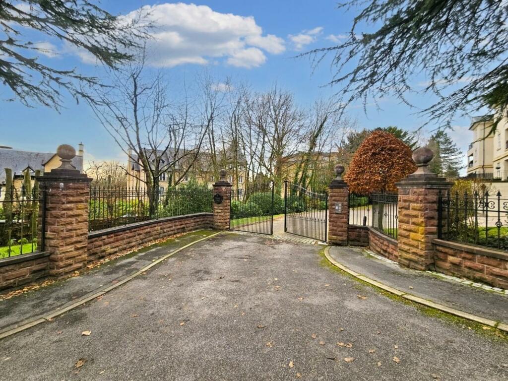 Communal Entrance