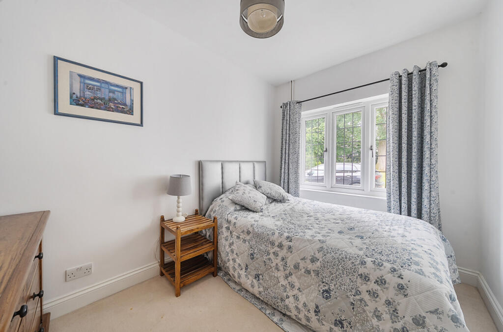 1326912-7-6888ecc...