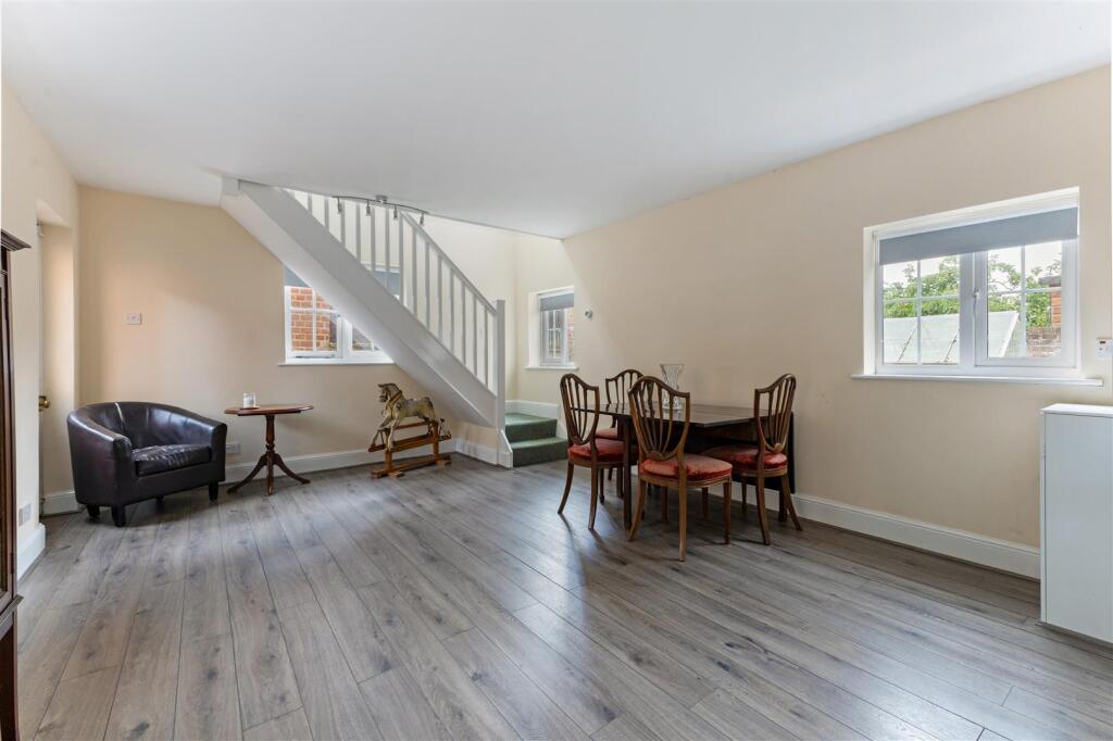 Sitting Room (Annexe)