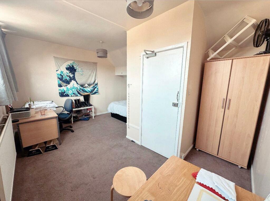 WhatsApp Image 2024-05-08 at 15.29.24 (1).jpeg