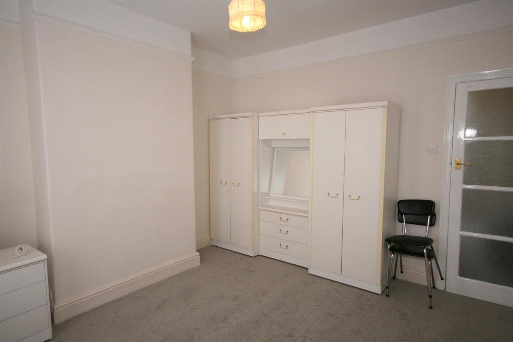 Bedroom 1 Aspect 2