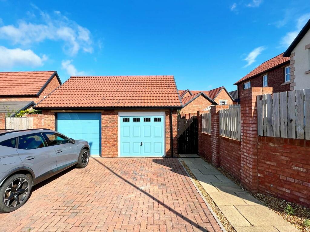Garage &amp; Driveway.jpg