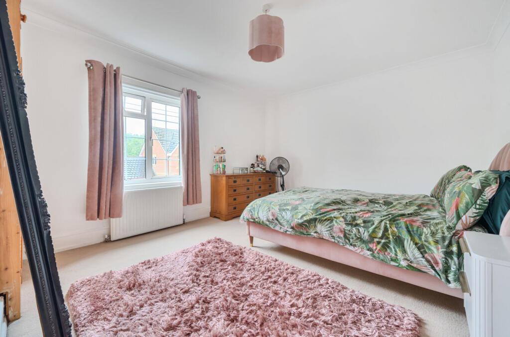 1330960-2-688b43f...