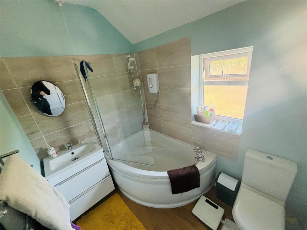 Bathroom .jpg