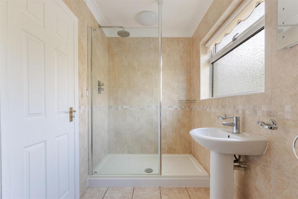 A23 - 24 Manscombe Road TQ - 250613.jpg