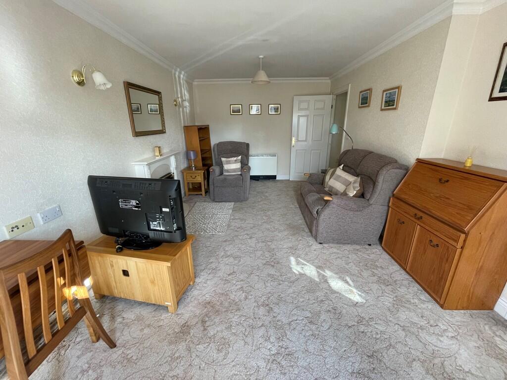 27 Pegasus Court ...