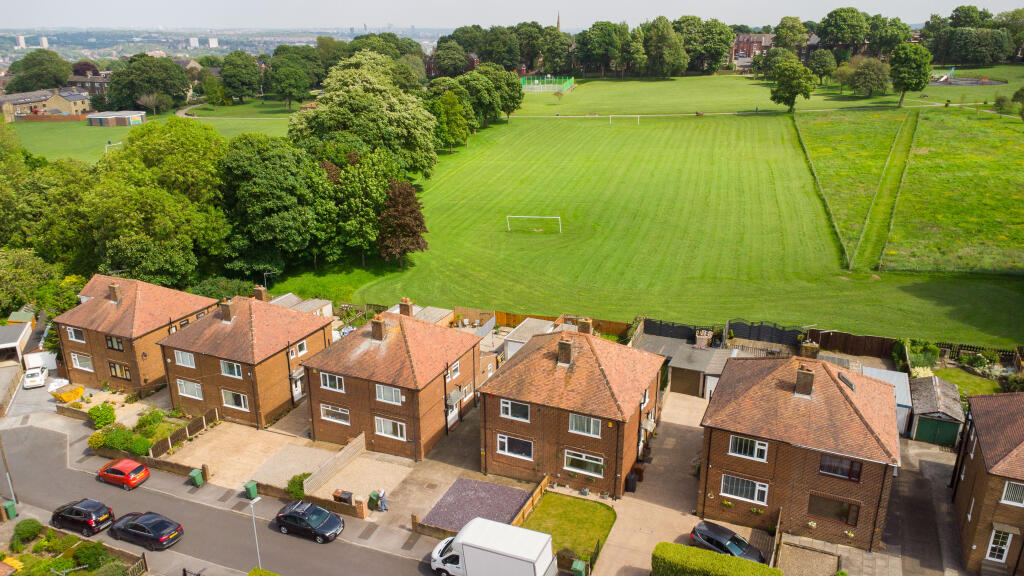 Top aerial