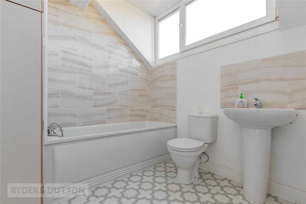 En-Suite Bathroom