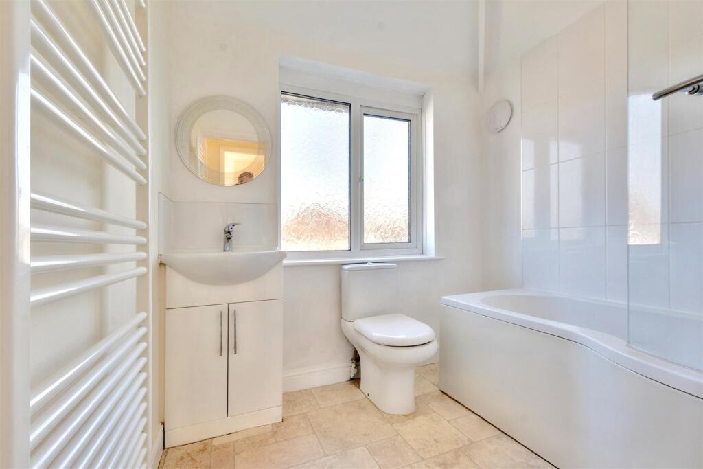 Bathroom.jpeg