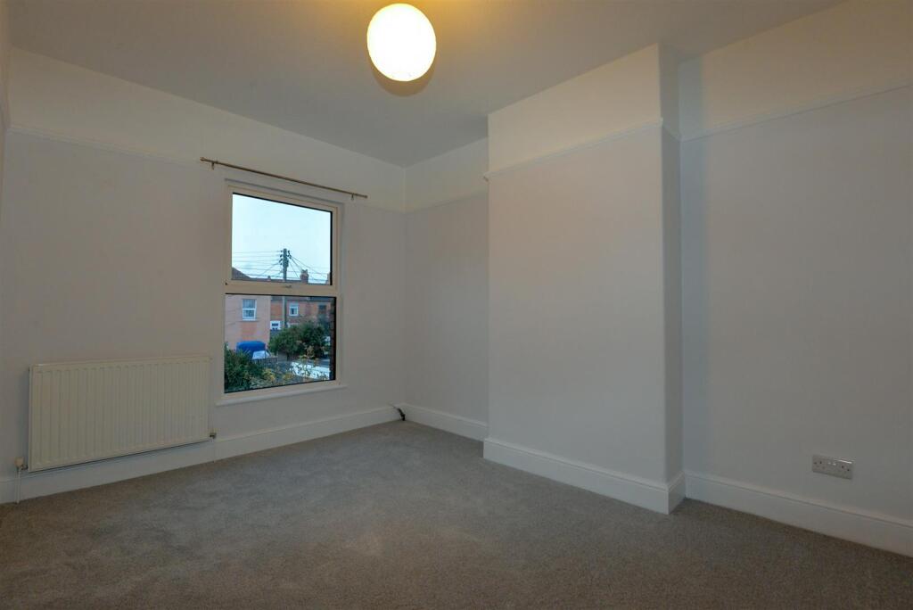 Bedroom2 1.jpg