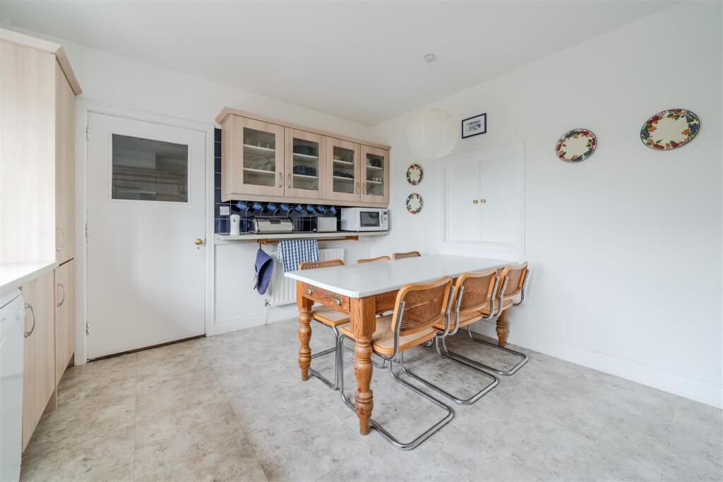 Kitchen-2.jpg