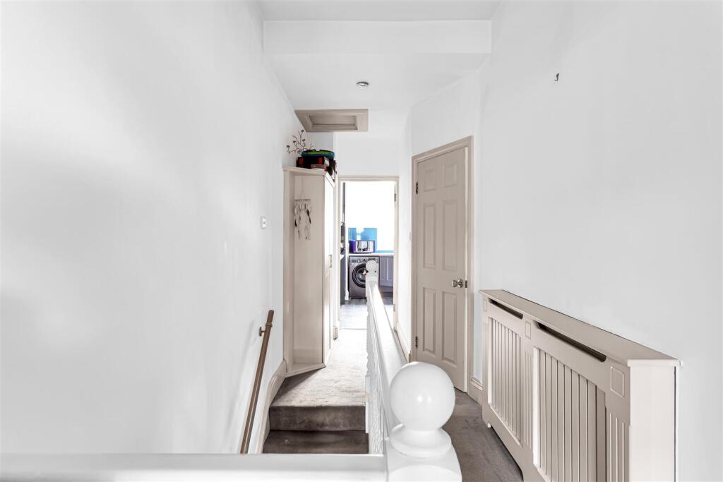 Gordon Avenue Landing.jpg