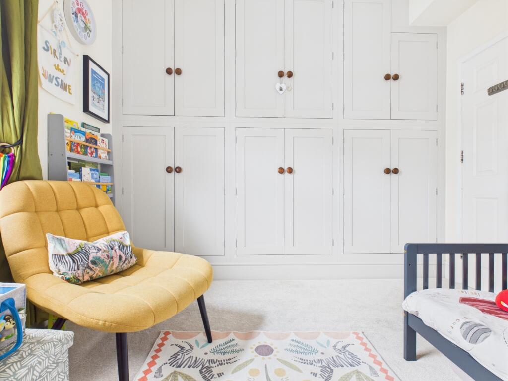 CAM03729G0-PR0080-STILL017