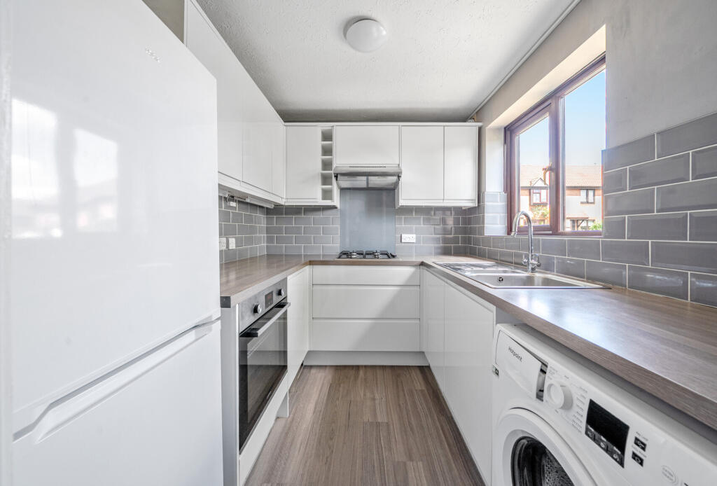 1326914-1-6877cca...