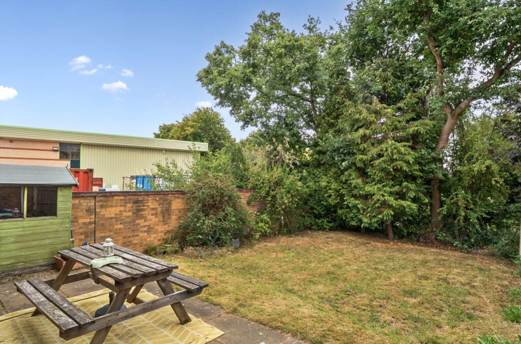 1334978-14-6894829572662