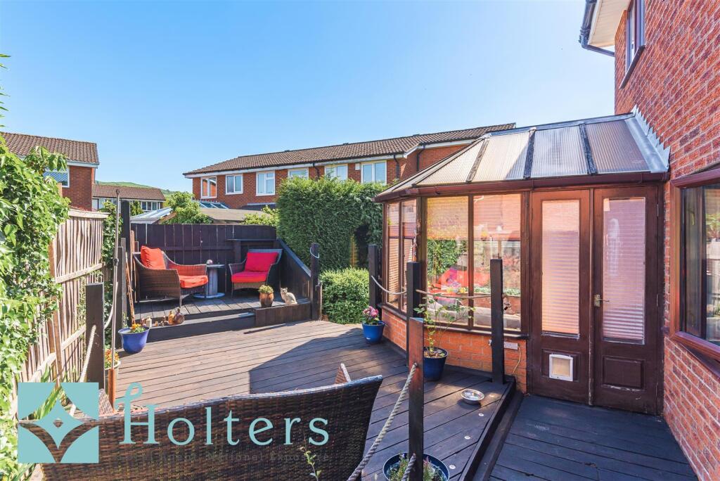 52 Pavilion Court, Newtown-02.jpg