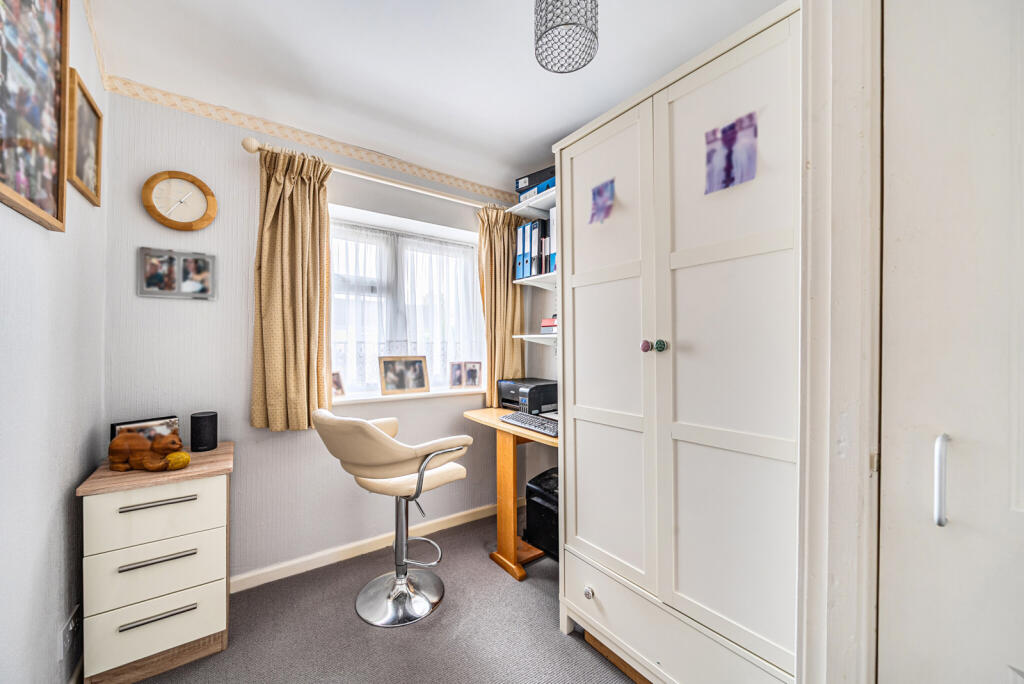 1369313-12-68f24d...