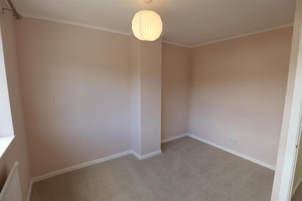Bedroom 3 .JPG