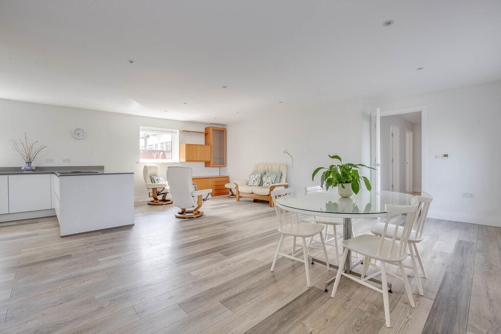 1 Chenies Mews, H...