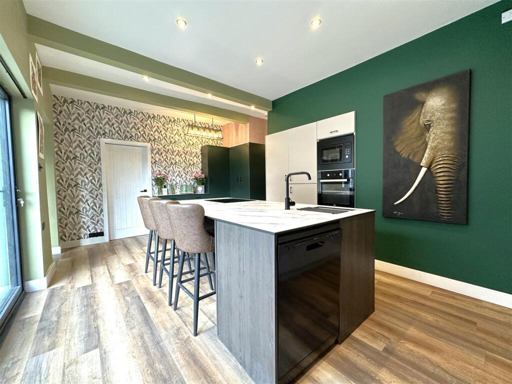 Wonderful Dining Kitchen 690