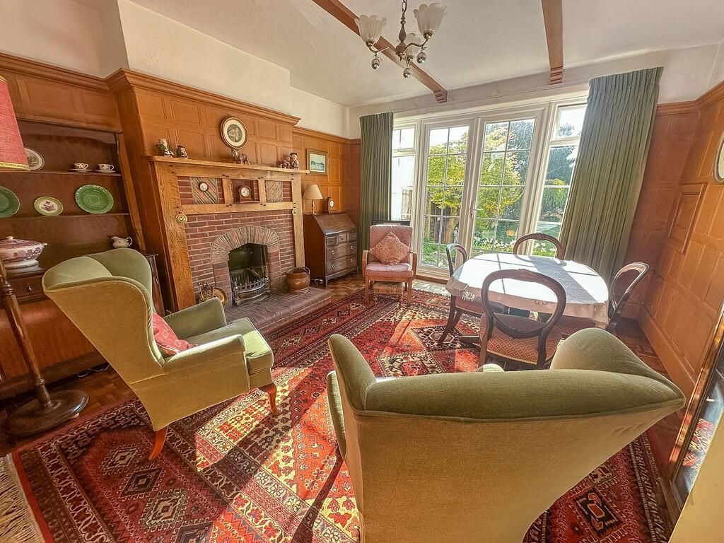 7 Dining Room