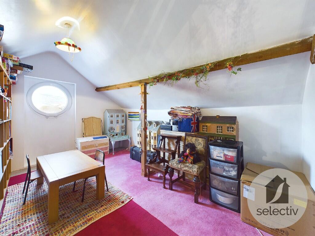 Loft Room 1