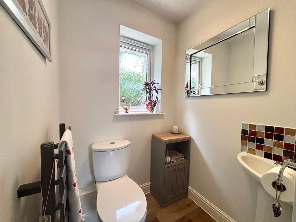 downstairs wc