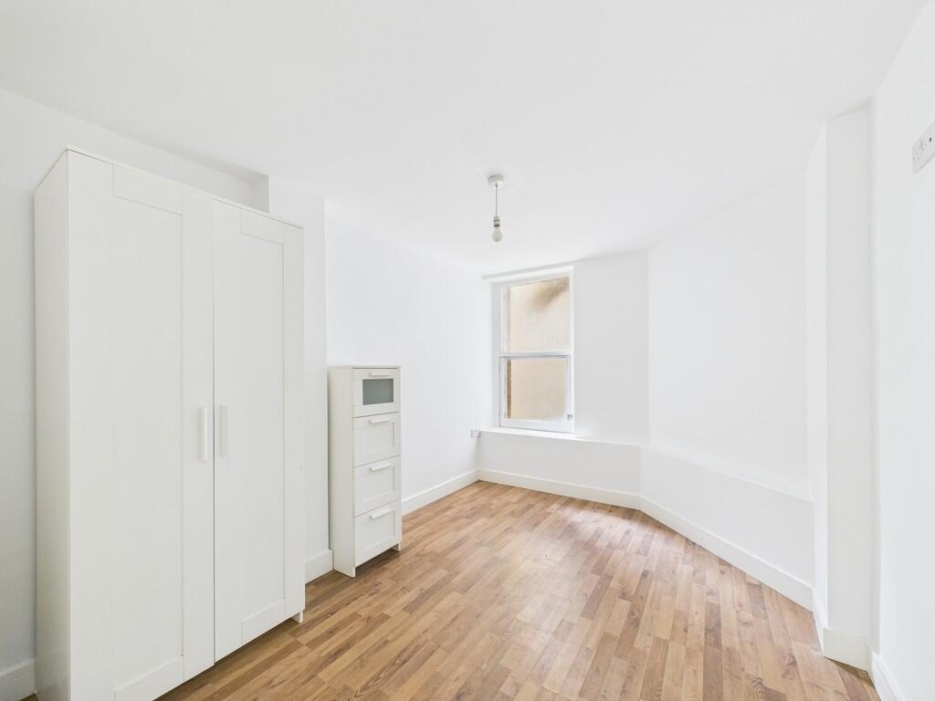 CAM03519G0-PR0396...